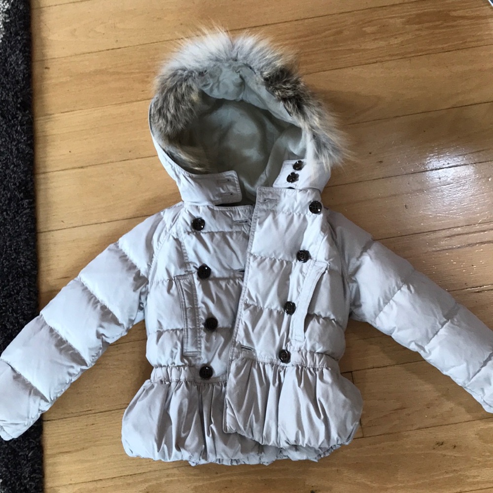Girls Burberry puffer size 6y